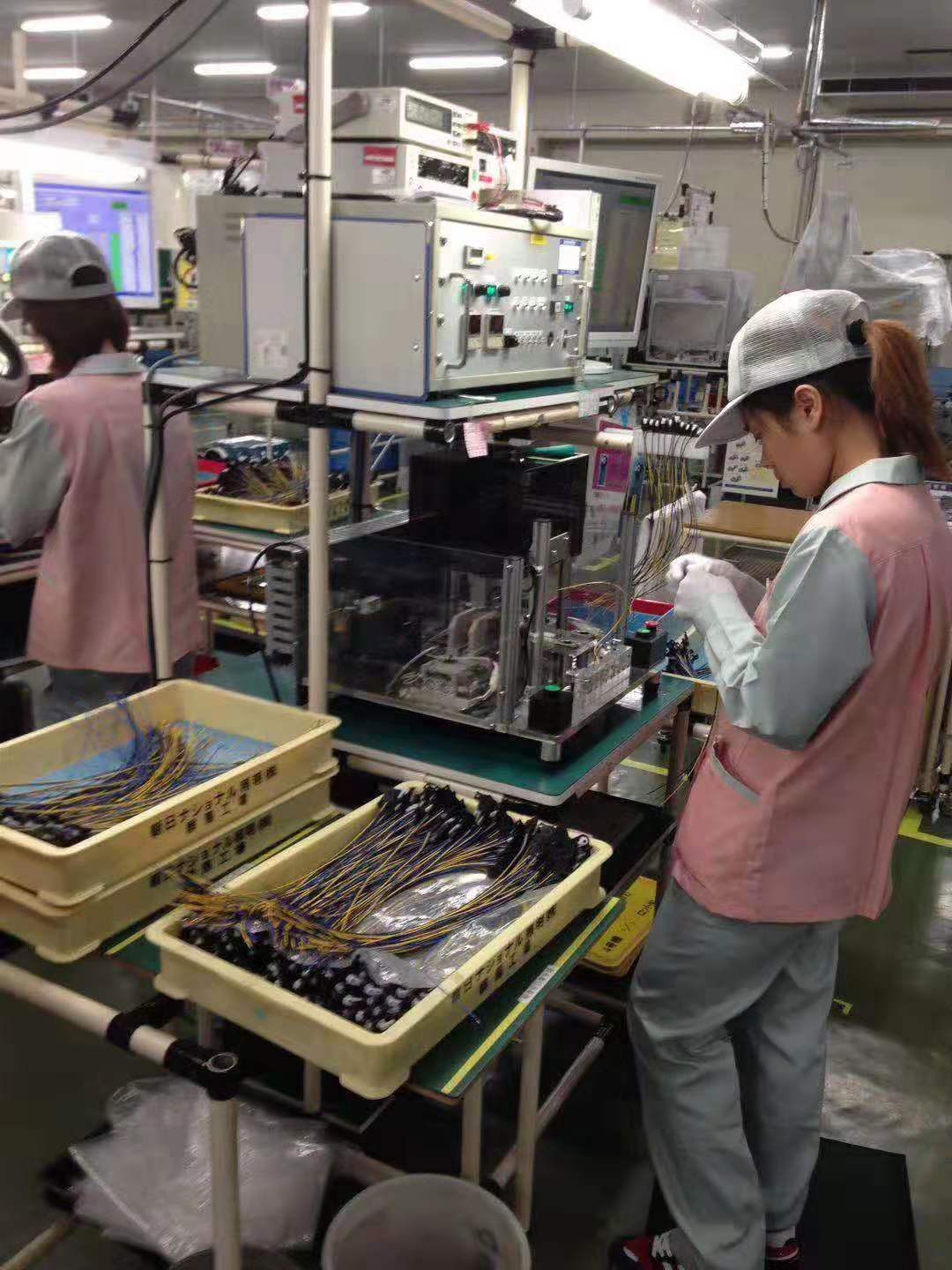 日本三年期汽车部品加工女工
